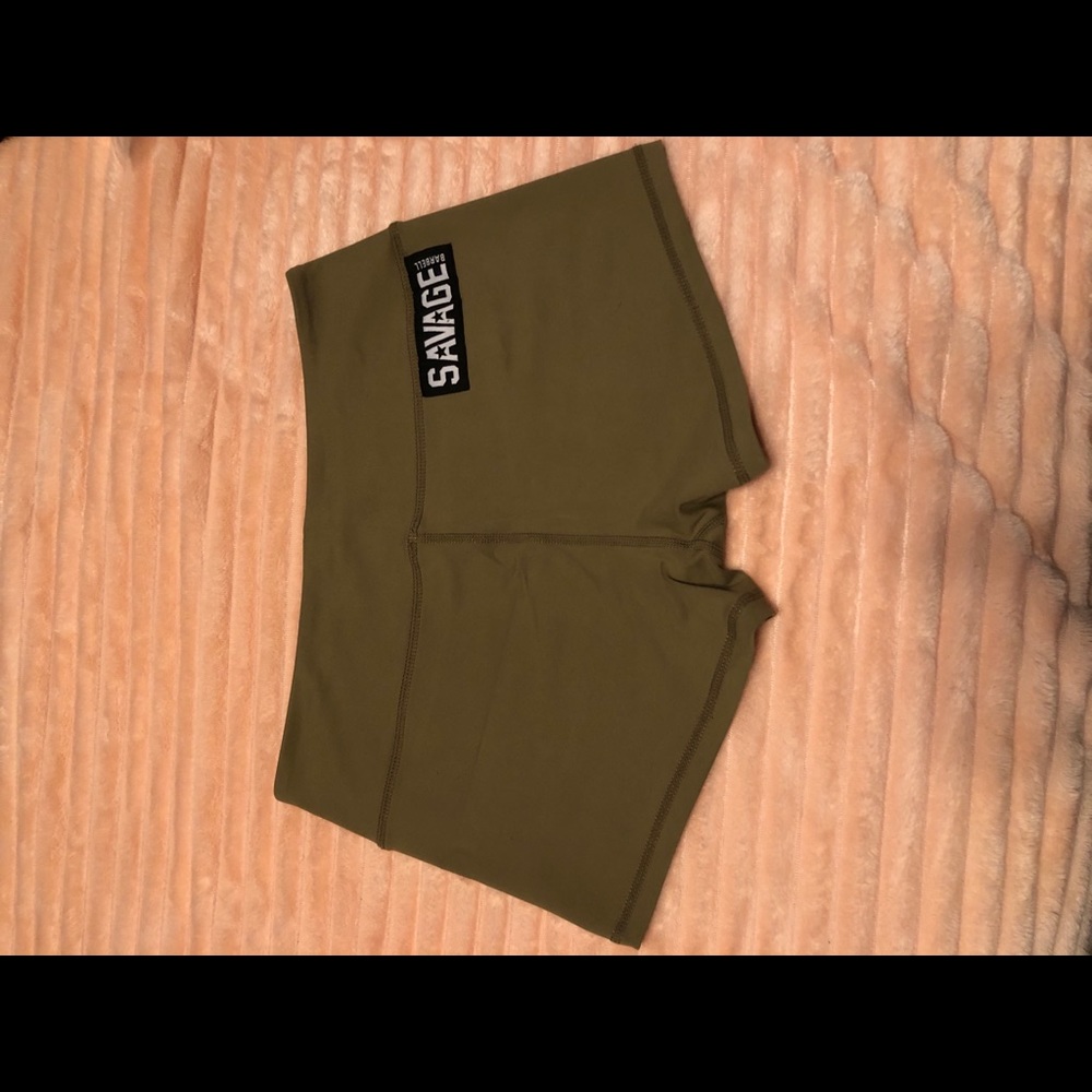 Savage Barbell shorts size medium